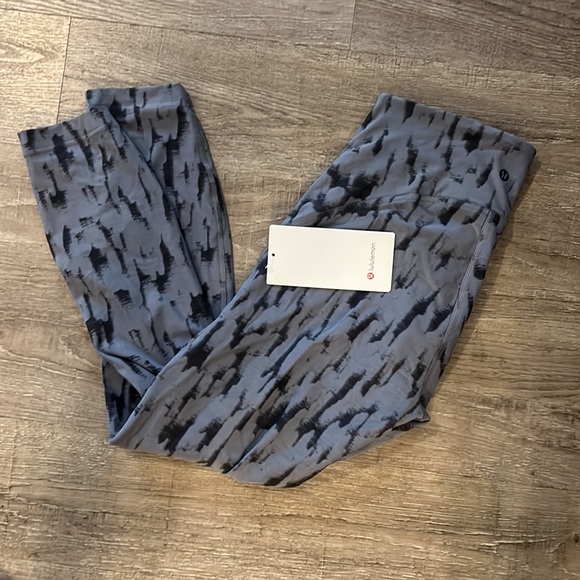 Lululemon InStill High-Rise Tight 25" - Picture 5 of 9